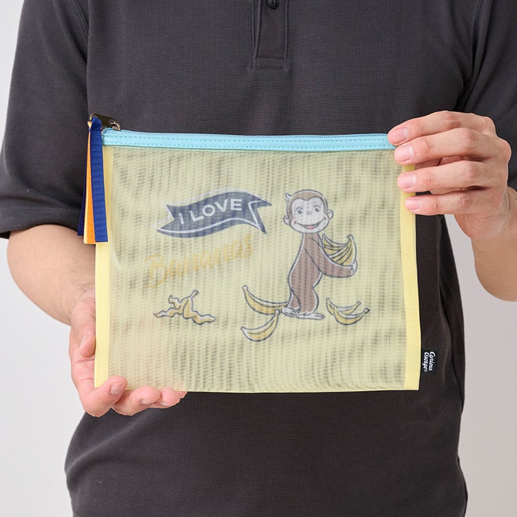 おさるのジョージ　フラットメッシュポーチ　ポーチ　雑貨　ハート　動物