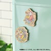 おさるのジョージ 神戸養蜂場×おさるのジョージ　木製マグネット　磁石　冷蔵庫　花柄　黄色い帽子のおじさん